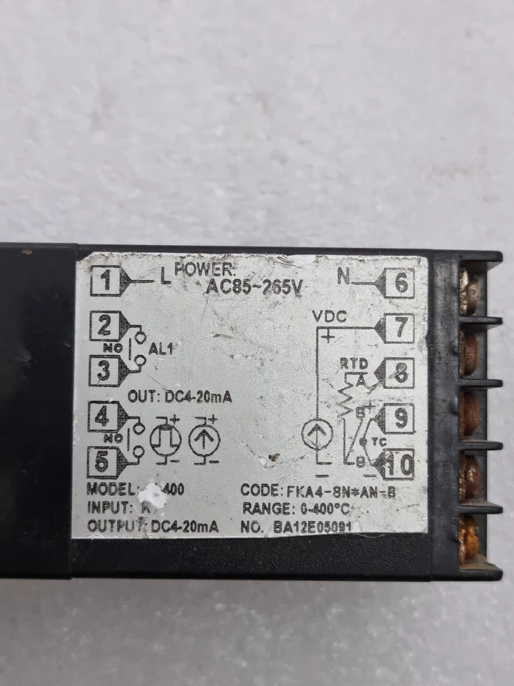 Unitech UT1148 Digital Temperature Controller 85-265VAC Rtd/Tc